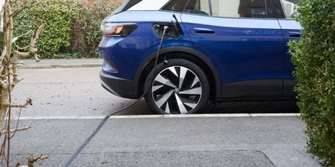 UK Government Issues Guidelines for Cross-Pavement EV Charging Solutions